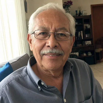 Tomás S.